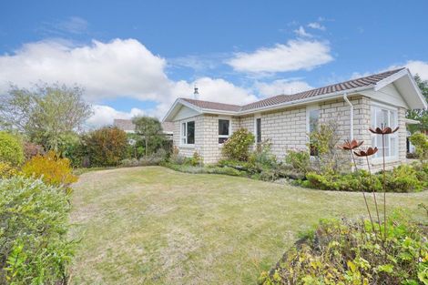 Photo of property in 12 Seadown Crescent, Amberley, 7410