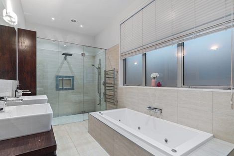 Photo of property in 118a Centaurus Road, Huntsbury, Christchurch, 8022