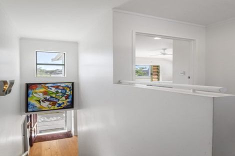 Photo of property in 2/13 Montgomery Avenue, Belmont, Auckland, 0622