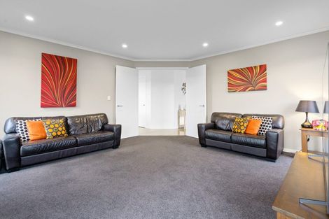 Photo of property in 13 Alan Livingston Drive, Cambridge, 3434