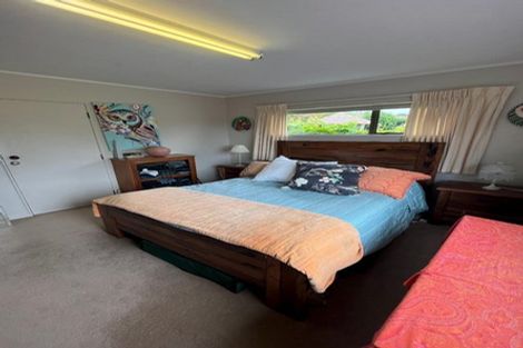 Photo of property in 2/576 Beach Road, Rothesay Bay, Auckland, 0630