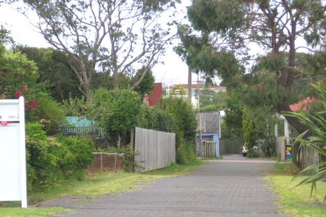 Photo of property in 2/288 Rangatira Road, Beach Haven, Auckland, 0626
