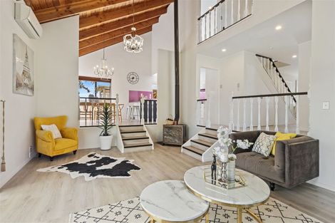 Photo of property in 2/8 Coates Road, Papatoetoe, Auckland, 2025