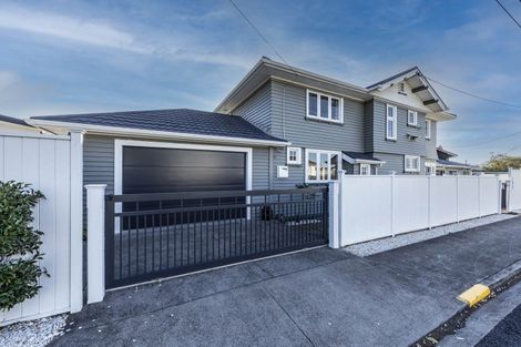 Photo of property in 26 Baring Terrace, Strandon, New Plymouth, 4312