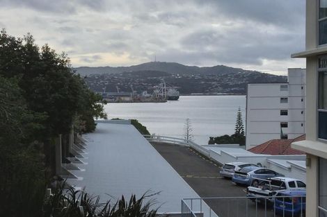 Photo of property in Jerningham Apartments, 20 Oriental Terrace, Oriental Bay, Wellington, 6011