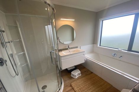 Photo of property in 14 Omaka Place, Aotea, Porirua, 5024