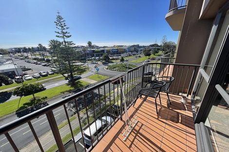 Photo of property in 3d/18 Ronwood Avenue, Manukau, Auckland, 2104