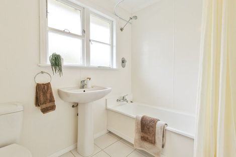 Photo of property in 33a Campbell Street, Karori, Wellington, 6012