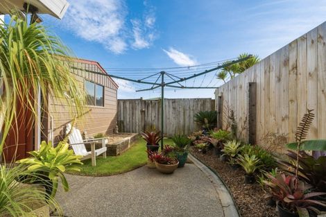 Photo of property in 31b Lyn Grove, Papamoa Beach, Papamoa, 3118