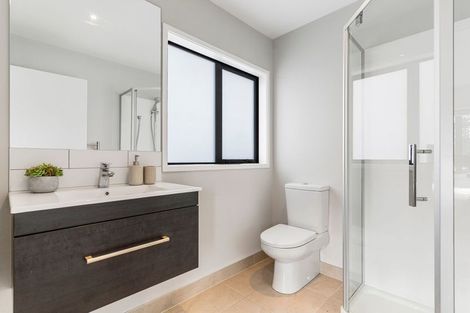 Photo of property in 17 Kahika Grove, Huapai, Kumeu, 0810