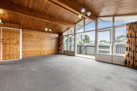 Photo of property in 291 Pakuranga Road, Pakuranga Heights, Auckland, 2010