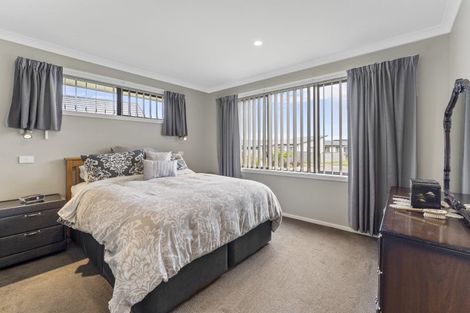 Photo of property in 35 Waipunahau Road, Waikanae, 5036
