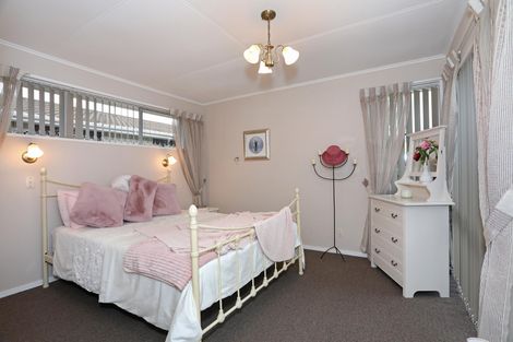 Photo of property in 10 Rainforth Street, Roslyn, Palmerston North, 4414