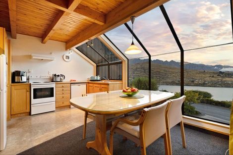 Photo of property in 19 Goldfield Heights, Queenstown, 9300