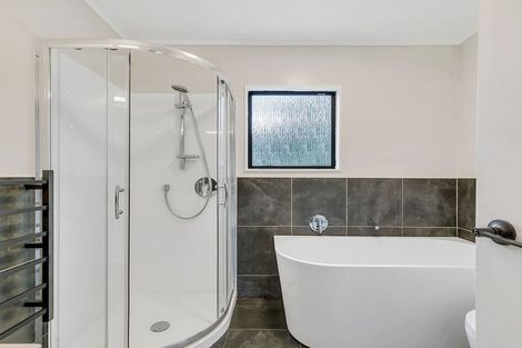 Photo of property in 17 Omapere Street, Whitby, Porirua, 5024