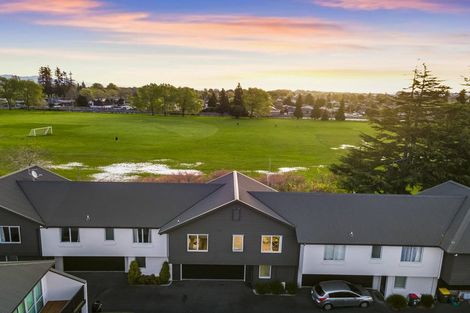Photo of property in 11/6u Page Place, Hamilton East, Hamilton, 3216