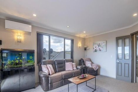 Photo of property in 30 Cedarwood Street, Woodridge, Wellington, 6037