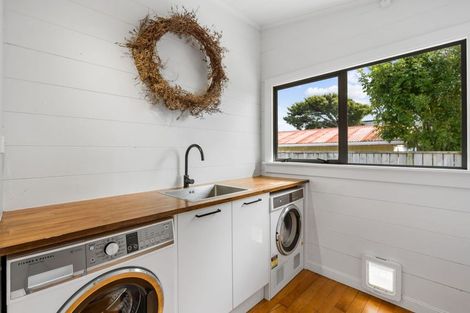 Photo of property in 1206 Papamoa Beach Road, Papamoa Beach, Papamoa, 3118