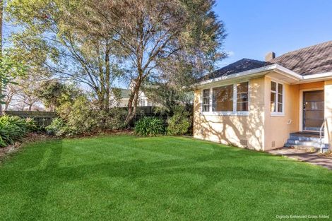 Photo of property in 616 Featherston Street, Roslyn, Palmerston North, 4414