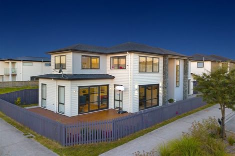 Photo of property in 1 Toanui Road, Hobsonville, Auckland, 0616