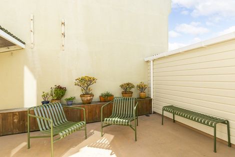 Photo of property in 31u3 Majoribanks Street, Mount Victoria, Wellington, 6011