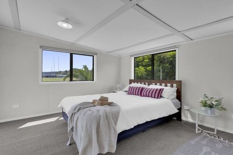 Photo of property in 25 Cross Street, Raglan, 3225