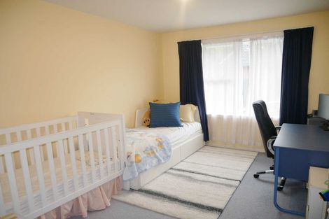 Photo of property in 15 Ashfield Place, Ilam, Christchurch, 8041