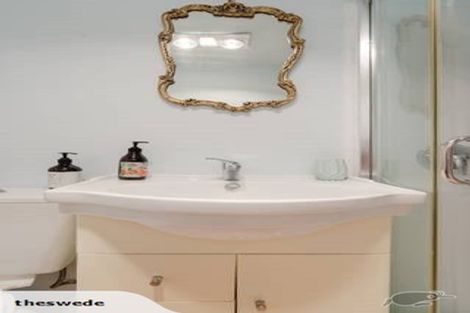 Photo of property in 84 Park Road, Titirangi, Auckland, 0604