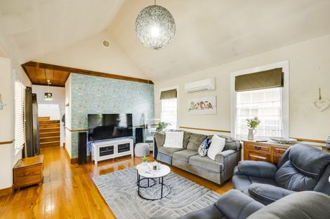 Photo of property in 707a Queen Street East, Parkvale, Hastings, 4122