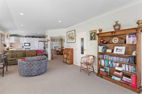 Photo of property in 118 Hillcrest Road, Whakatane, 3120