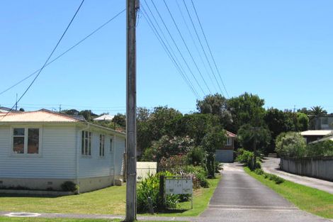 Photo of property in 3/126 Nile Road, Milford, Auckland, 0620