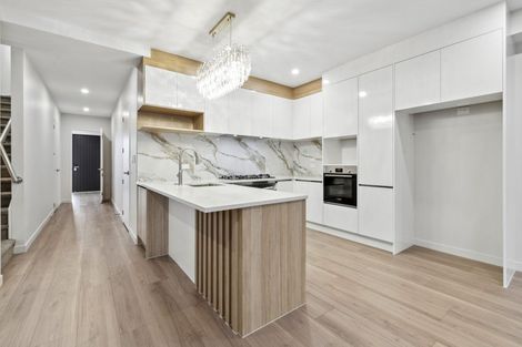 Photo of property in 30b Hearth Street, Flat Bush, 2019