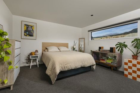 Photo of property in 175 Burdon Loop, Lake Hawea, 9382