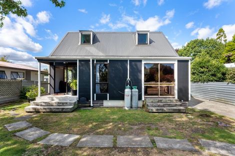 Photo of property in 4 Cedar Drive, Aramoho, Whanganui, 4500