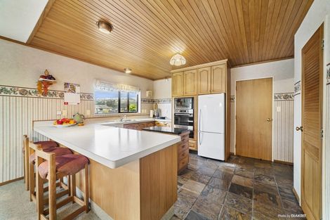 Photo of property in 41 Burbank Crescent, Churton Park, Wellington, 6037