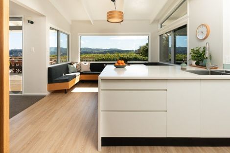 Photo of property in 15 Rangitane Street, Maupuia, Wellington, 6022