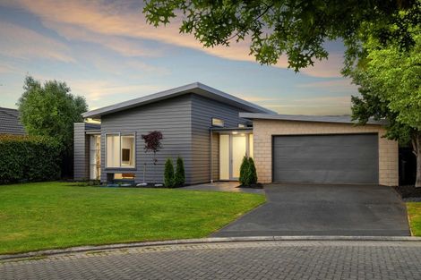 Photo of property in 19 Prebblewood Drive, Prebbleton, 7604