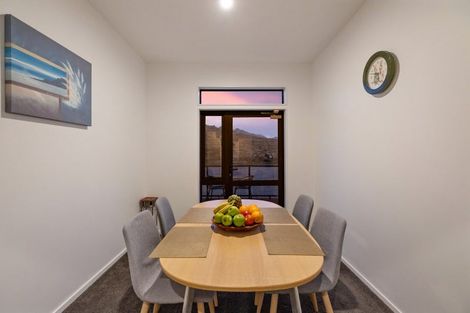 Photo of property in 22 Golden Terrace, Queenstown, 9300