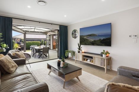 Photo of property in 5 Paiawa Way, Pyes Pa, Tauranga, 3110