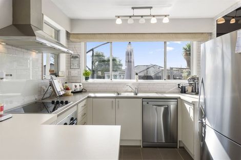 Photo of property in 51 Kennedy Drive, Levin, 5510