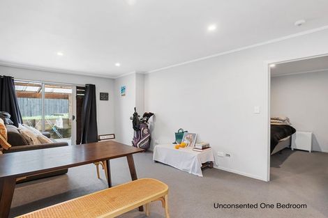 Photo of property in 56 Makora Road, Massey, Auckland, 0614