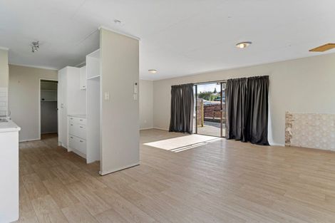 Photo of property in 12 Pokapu Place, Bethlehem, Tauranga, 3110