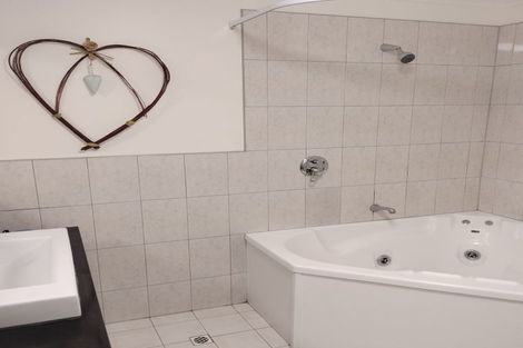 Photo of property in 7/26 West Quay, Ahuriri, Napier, 4110