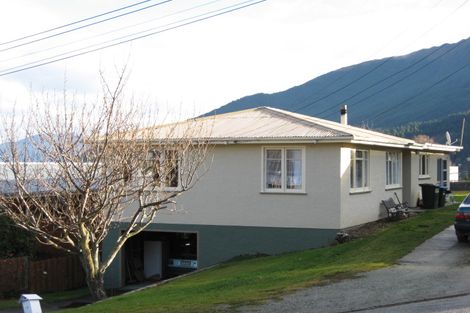 Photo of property in 19 Panorama Place, Queenstown, 9300