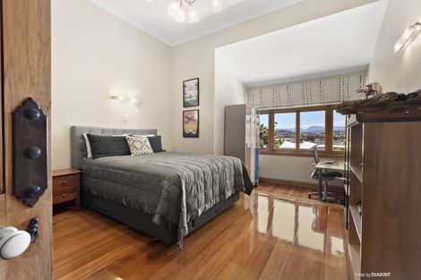 Photo of property in 33 Upper Bourke Street, Kilbirnie, Wellington, 6022