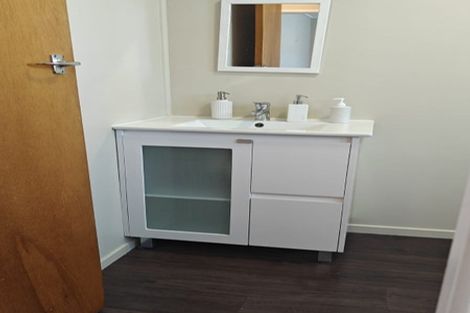 Photo of property in 2/3 Ian Place, Glendene, Auckland, 0602