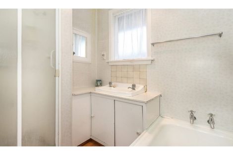 Photo of property in 34 Dunstan Crescent, Hornby, Christchurch, 8042
