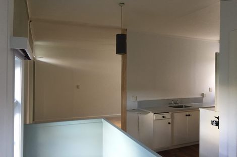 Photo of property in 3/15 Dover Street, Island Bay, Wellington, 6023