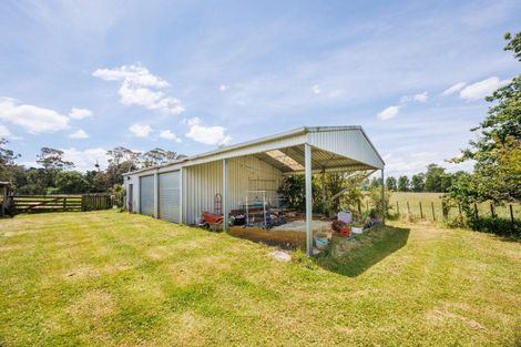 Photo of property in 23 Calico Line, Marton, 4710