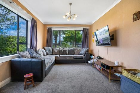 Photo of property in 33 Mary Street, Winton, 9720